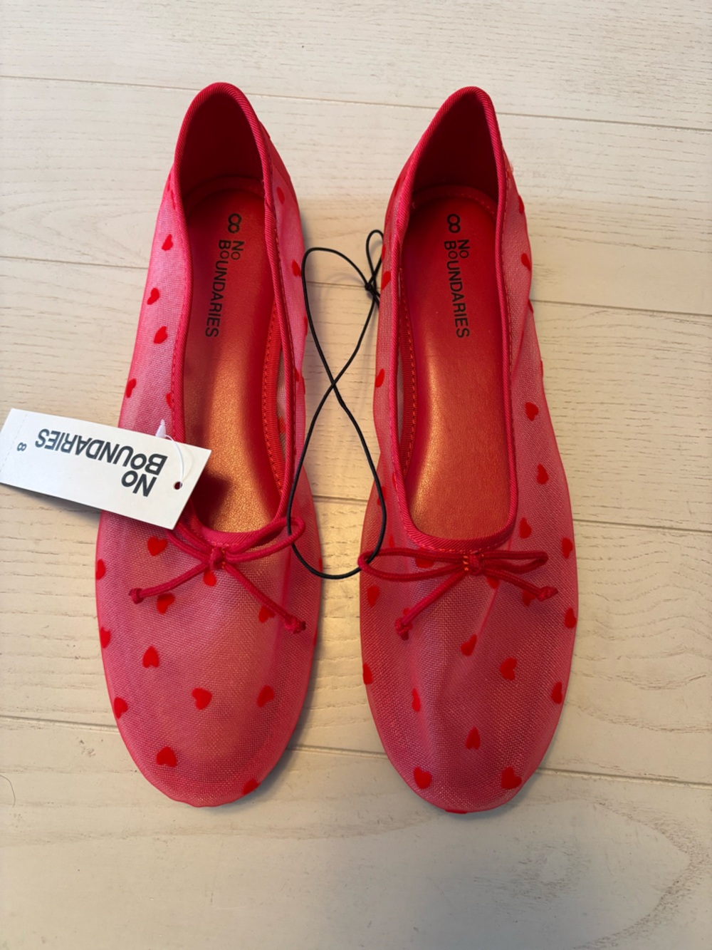 NWT No Boundaries mesh flat red hearts